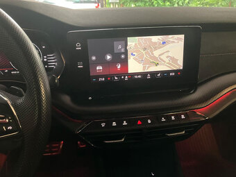 Octavia, Octavia Combi RS iV plug-in hybrid (2021) - 10