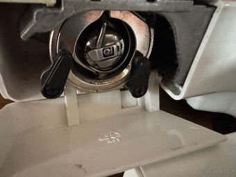 Šicí stroj Victoria Graffiti - pěkný - 10