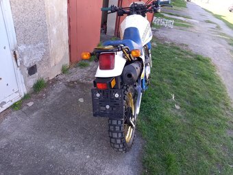 Suzuki dr 500 - 10