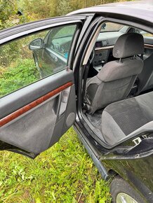 Prodám Opel Vectra C 2.2 dti r.v. 2003 92kw (125 koní). - 10