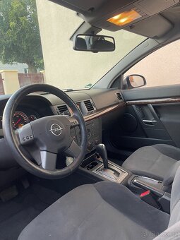 Opel Vectra 2.2i 114kW - 10