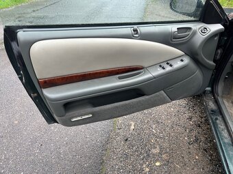 Chrysler Stratus LX 2.0i - 10