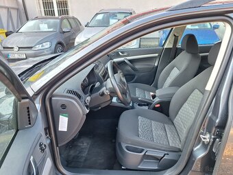 Škoda Octavia 1.6 TDi 77KW S.Kniha, Tažné zař. Ambi. Kombi - 10