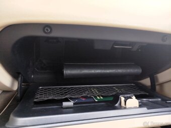 Jaguar X-Type, 2.5 V6 AWD - 10