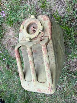 Na prodej kanystr USA - 10