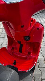 Skútr BEELINE ESTATE 50 2T - 10