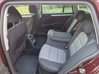ŠKODA SUPERB 2.0 TDI XENONY MANUÁL - 10