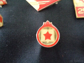 Staré odznaky Pionýr a SSM - 10