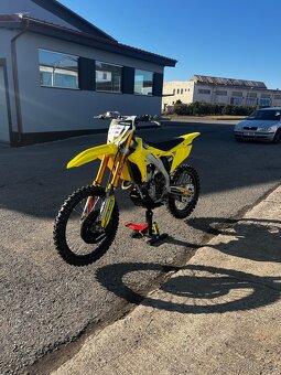 Suzuki RMZ-250 - 10