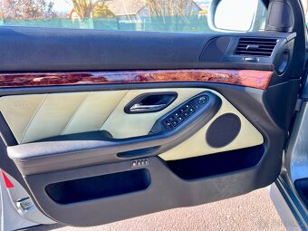 BMW 525iA Individual - 10