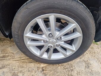 Toyota Auris1.6VVT-i 91KW r.v.2009 - 10