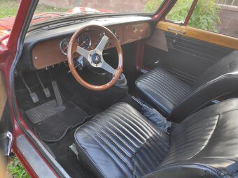 Triumph Herald - 10