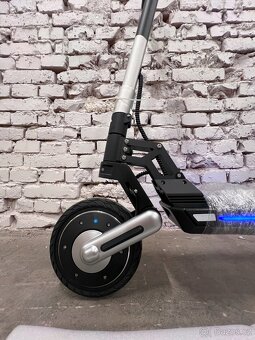 Nová elektrokoloběžka iENYRID M8 - 10