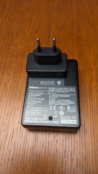 Nikon D5100 + 3 objektivy + další příslušenství - 10