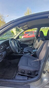 Nissan Almera 1.5 2005 - 10