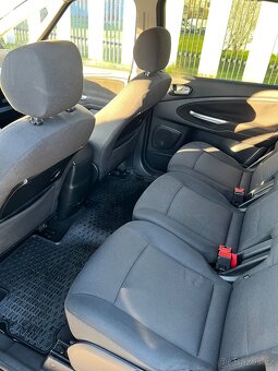 Ford s max 7 míst 2.0 tdci 103 kw - 10