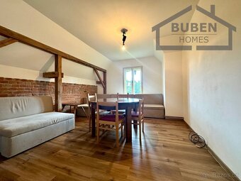 Vícegenerační vila (240 m2) s navazujícími pozemky (2,5ha) - - 10