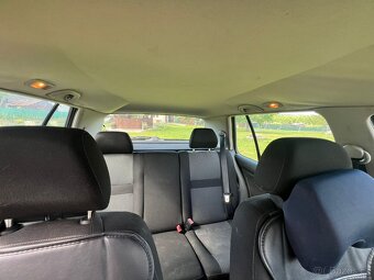 Volkswagen Golf lV 1.6 16V 77 kw - 10