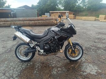 Triumph Tiger 1050 - 10