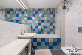 Pronájem bytu 2+kk/B, OV, 65 m2, Praha 7 - Holešovice - 10