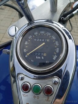 Kawasaki VN800A - 10