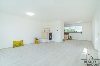 Pronájem RD 4+kk, 183 m2, pozemek 507 m2, garáž, Moravičany - 10