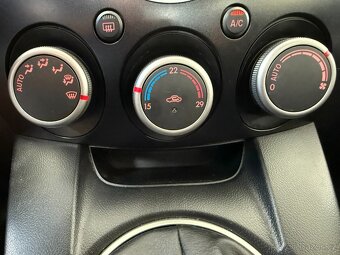 Mazda 2 1.4 63 kW 1.majitel - 10
