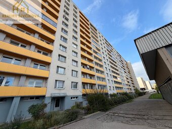 Pronájem bytu 1+1, 41 m2 – tř. Edvarda Beneše - 10