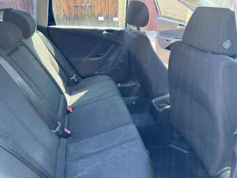 Volkswagen Passat B6 2.0 TDi MODEL 2007 MOŽNO NA SPLÁTKY - 10