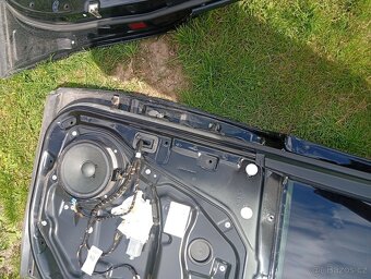 MERCEDES ML W164 DVEŘE P.P. A P.Z. ČERNÉ BEZ REZU - 10