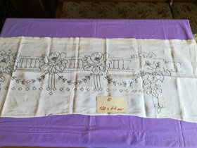 Prodám retro kuchařky na zeď, zástěru vyšívanou a dečky - 10