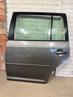 VW Touran 2010, LZ dveře - 10