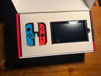 Nintendo Switch V2 - 10