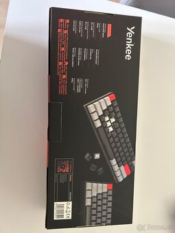 Mechanická klávesnice yenkee atom 3600US (černá) - 10