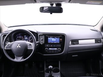 Mitsubishi Outlander 2,3 INSTYLE 110kW 4WD CZ 1Maj (2015) - 10