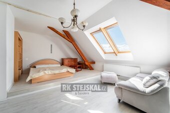 Prodej rodinného domu (207 m2), zahrada 942 m2 - Pacov, Tábo - 10