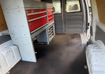 Volkswagen Caddy 1,9TDi MAXI Nová STK regály nafta - 10