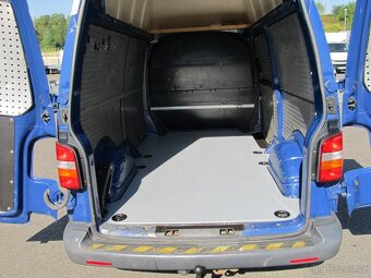 Volkswagen Transporter 2.5 TDI 4x4 ČR 1.maj - 10