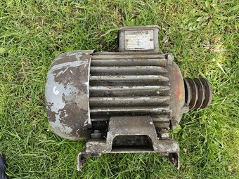 Elektromotory a řemenice - 10