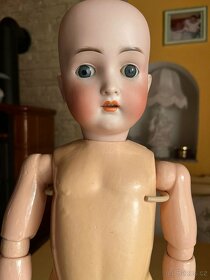 Starožitná panenka HERTEL SCHWAB&CO - 10