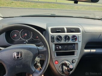 Honda Civic 1.4i nová stk - 10