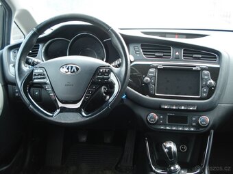 Kia Ceed 1.6 CRDI,NAVI - 10