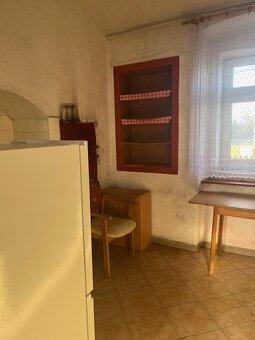 Prodej rodinného domu , celková plocha pozemku 1.279m² - 10
