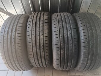 205/50/17 - 10