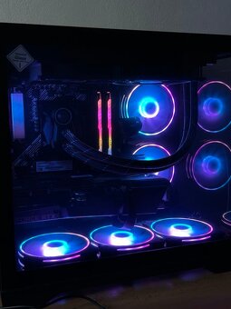 Herní PC - RTX 3070, Ryzen 7 5700X, 32GB RAM, záruka - 10