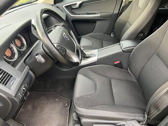 Volvo XC60 2,4D AWD rok 2013 Nové v ČR xenony automat - 10