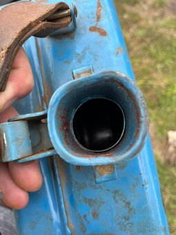 Na prodej kanystr do rezervy - 10