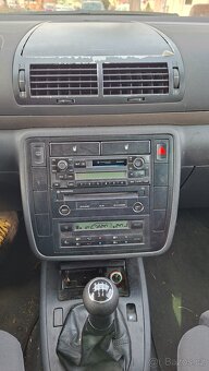 Sharan 1.9TDi, 2002, 6st., 5 míst - 10