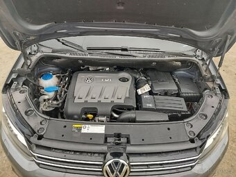 Volkswagen Touran - 10