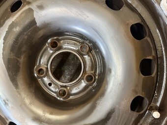 LETNÍ SADA 6 1/2Jx16H2 ET 44 5x108  205/60 R16 PEUGEOT - 10